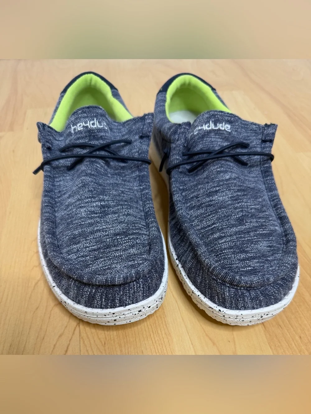 Hey Dude Wally Stretch Women’s 7 Youth 6 Gray Lime Slip On Loafers